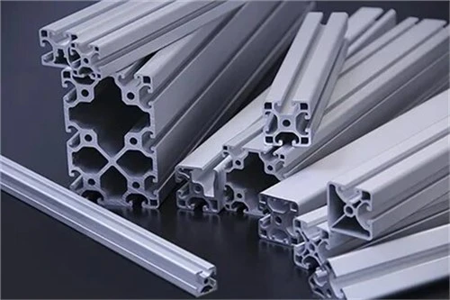 Accesorii din aluminiu pentru ferestre